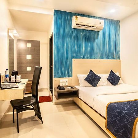 Hotel Sheetal Plaza Surat Exterior foto